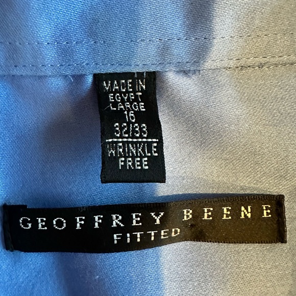 Men’s sateen Geoffrey Beene dress shirt. - Picture 5 of 5